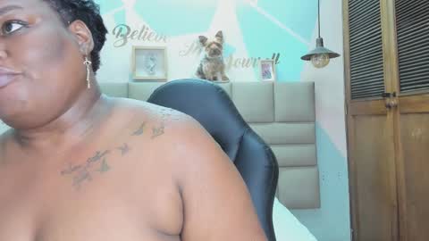 Lily online show from 03/01/25, 07:51