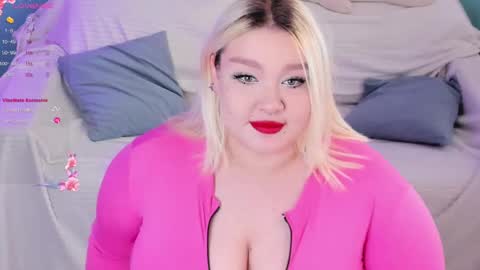 Lily online show from 02/18/25, 06:48