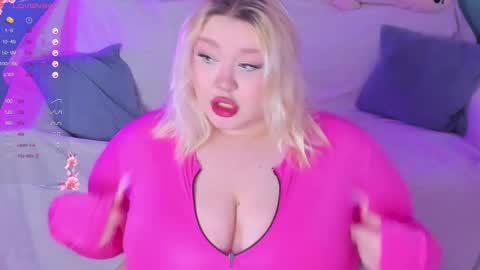 Lily online show from 02/23/25, 06:34