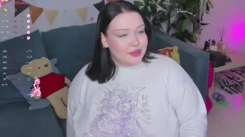 Lily online show from 09/25/25, 05:05