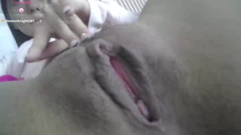 Snapshot of lilybethgray chatting on 10/06/25, 07:00 Lilybeth.  online show from 10/06/25, 07:00