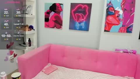 Lily online show from 09/21/25, 06:04