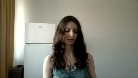 lilycandy_ online show from 02/25/25, 01:17