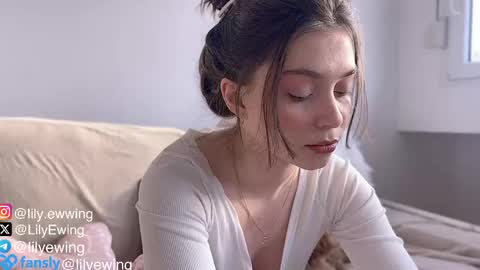 Lily   online show from 04/26/26, 03:42