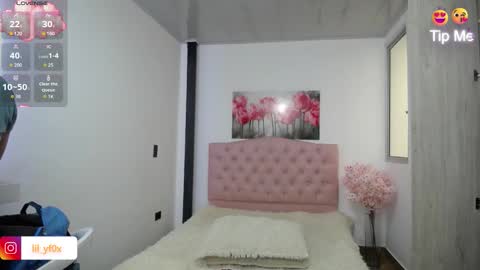 lilyfox23 online show from 09/28/25, 12:32