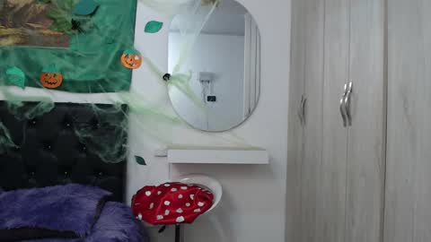 lilyfox23 online show from 10/11/25, 12:32