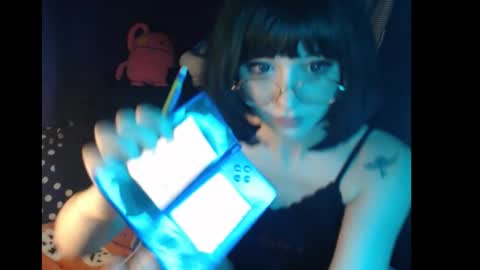 Snapshot of lilyimp chatting on 11/18/25, 08:24 LUka online show from 11/18/25, 08:24