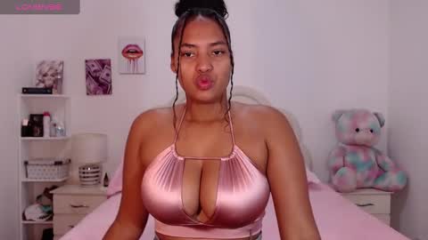 Snapshot of lilyjacksonn chatting on 12/21/24, 12:59 Lily.. online show from 12/21/24, 12:59
