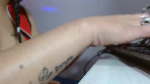 lilyjamesx online show from 01/04/25, 10:45