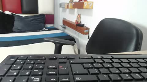 lilyjamesx online show from 01/11/25, 09:15