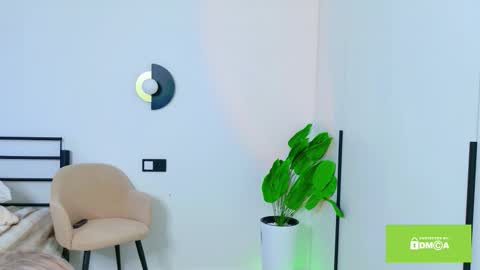 Lily online show from 03/25/26, 02:28