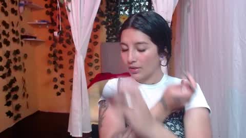 lilymoon_018 online show from 05/28/26, 12:46