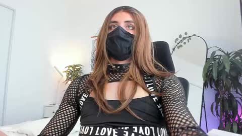Lily Reina online show from 05/05/26, 05:43