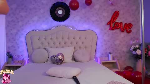      online show from 02/14/25, 04:26