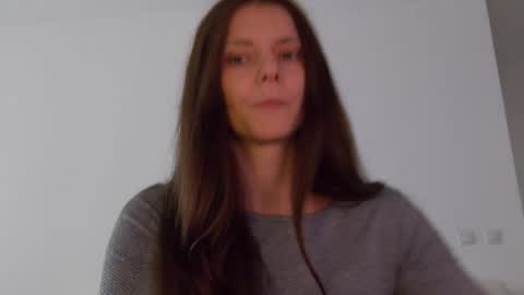 Lily online show from 10/01/25, 01:06