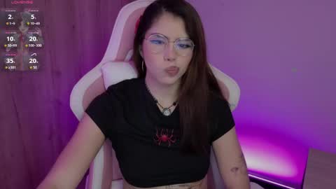 Snapshot of lilyrouse_ chatting on 05/28/26, 03:48 lily help me to collect more cosplay online show from 05/28/26, 03:48