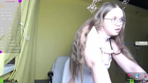 Lily online show from 10/30/25, 02:07