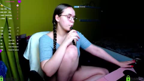 Lily online show from 01/14/26, 04:45