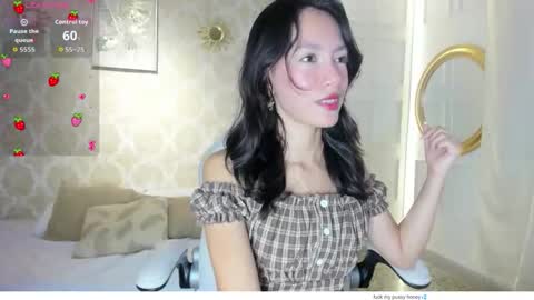 lilythea_ online show from 05/17/26, 10:06