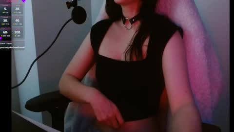 Lily Rone online show from 10/07/25, 10:23