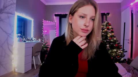 Lily online show from 12/29/24, 10:36