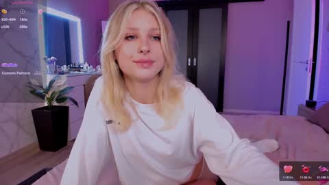 Lily online show from 02/08/25, 04:04