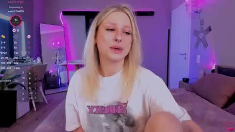 Lily online show from 02/09/25, 03:56