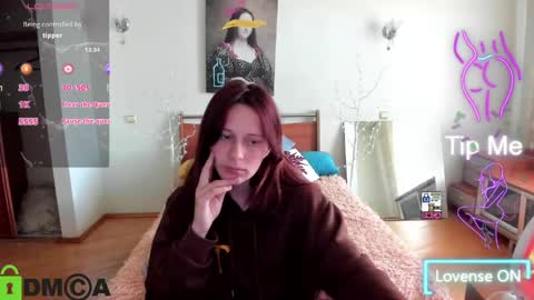 Hi Im Lily online show from 04/28/26, 07:57