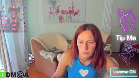 Snapshot of lilyviolet7 chatting on 06/24/26, 07:18 Hi Im Lily online show from 06/24/26, 07:18