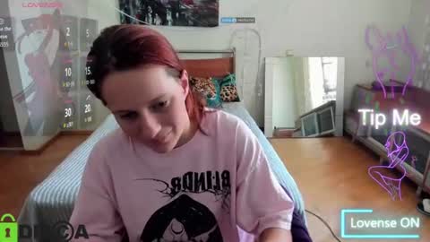 Snapshot of lilyviolet7 chatting on 07/14/26, 10:21 Hi Im Lily online show from 07/14/26, 10:21