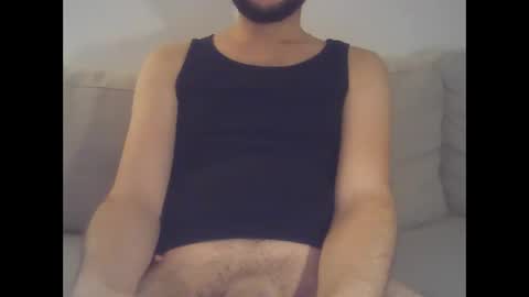 Snapshot of limpia3333 chatting on 11/14/25, 05:44 Bigcockonut online show from 11/14/25, 05:44