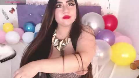 Snapshot of lin_jayani chatting on 06/11/26, 05:05 Lin online show from 06/11/26, 05:05