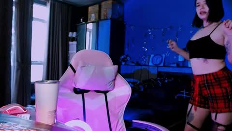 Lina2D tyan online show from 10/02/25, 08:21