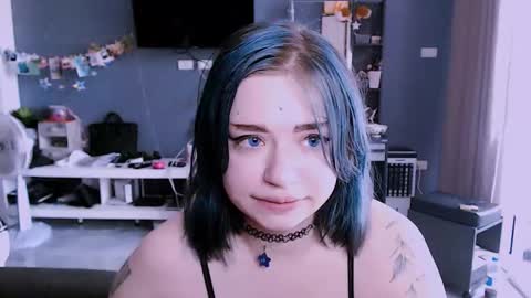 Lina2D tyan online show from 10/16/25, 07:53