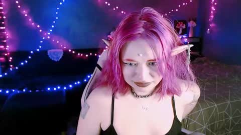 Lina2D tyan online show from 12/19/25, 04:36