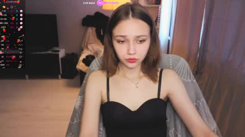 Scarlet online show from 04/11/26, 10:19