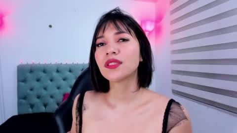  Lina Bedoya  online show from 01/21/25, 11:46