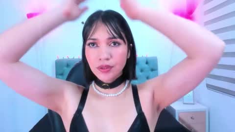  Lina Bedoya  online show from 02/10/25, 11:57