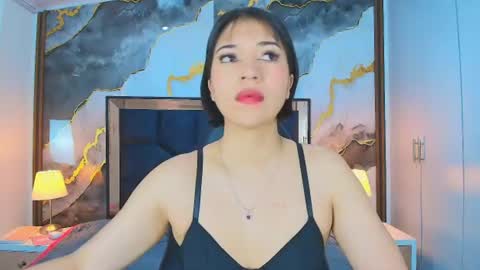 Snapshot of lina_bedoya chatting on 07/17/26, 11:28 Lina Bedoya online show from 07/17/26, 11:28