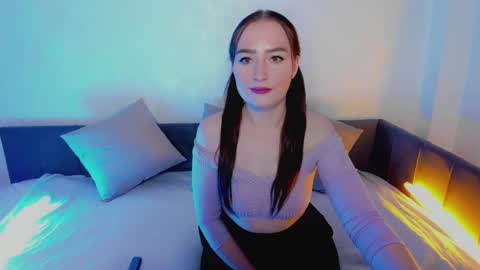 Snapshot of lina_flawless chatting on 03/03/25, 01:53 Lina online show from 03/03/25, 01:53