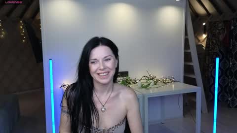 Snapshot of lina_flore chatting on 06/05/26, 10:15 lina_flore online show from 06/05/26, 10:15