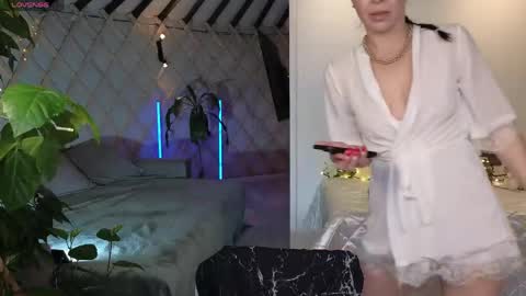 Snapshot of lina_flore chatting on 06/07/26, 09:18 lina_flore online show from 06/07/26, 09:18