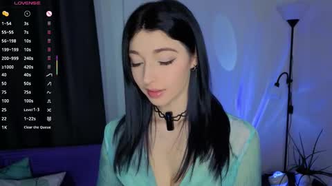 Lina online show from 11/01/25, 07:10