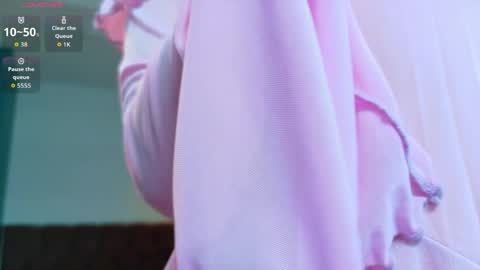 Lina online show from 04/21/26, 08:53