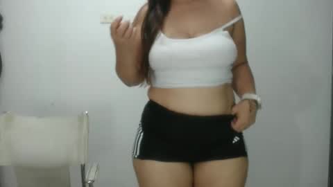 Snapshot of lina_playful chatting on 02/16/26, 03:46 iiisabella online show from 02/16/26, 03:46