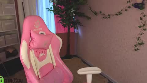 LINA online show from 04/17/26, 01:08