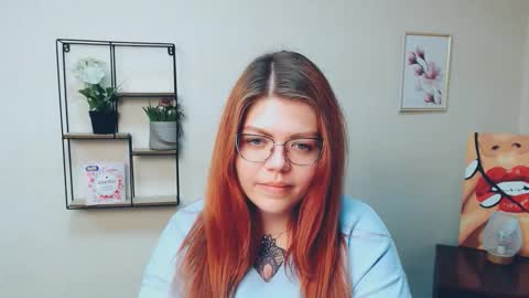 lina_ri online show from 10/26/25, 09:10