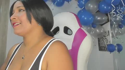 LINA SANCHEZ online show from 01/21/25, 05:09