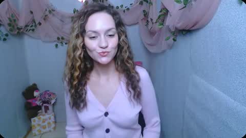 Snapshot of lina_star_s chatting on 12/14/24, 09:40 Lina online show from 12/14/24, 09:40
