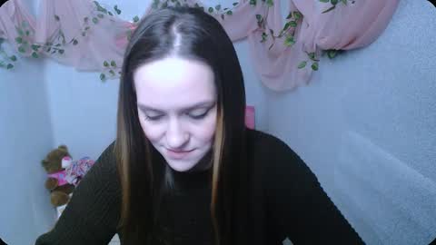 Snapshot of lina_star_s chatting on 12/16/24, 06:53 Lina online show from 12/16/24, 06:53